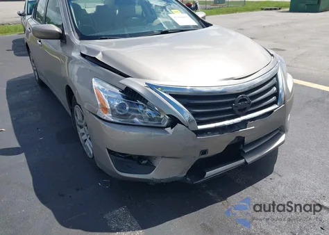 2015 Nissan Altima 2.5 S из США, поврежденный, VIN 1N4AL3AP1FN348772